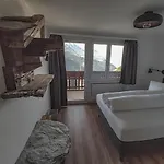 Weisshorn Hotel